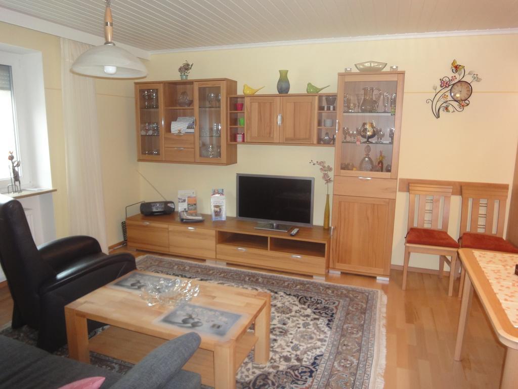 Ferienwohnung Majo Bad Birnbach Værelse billede